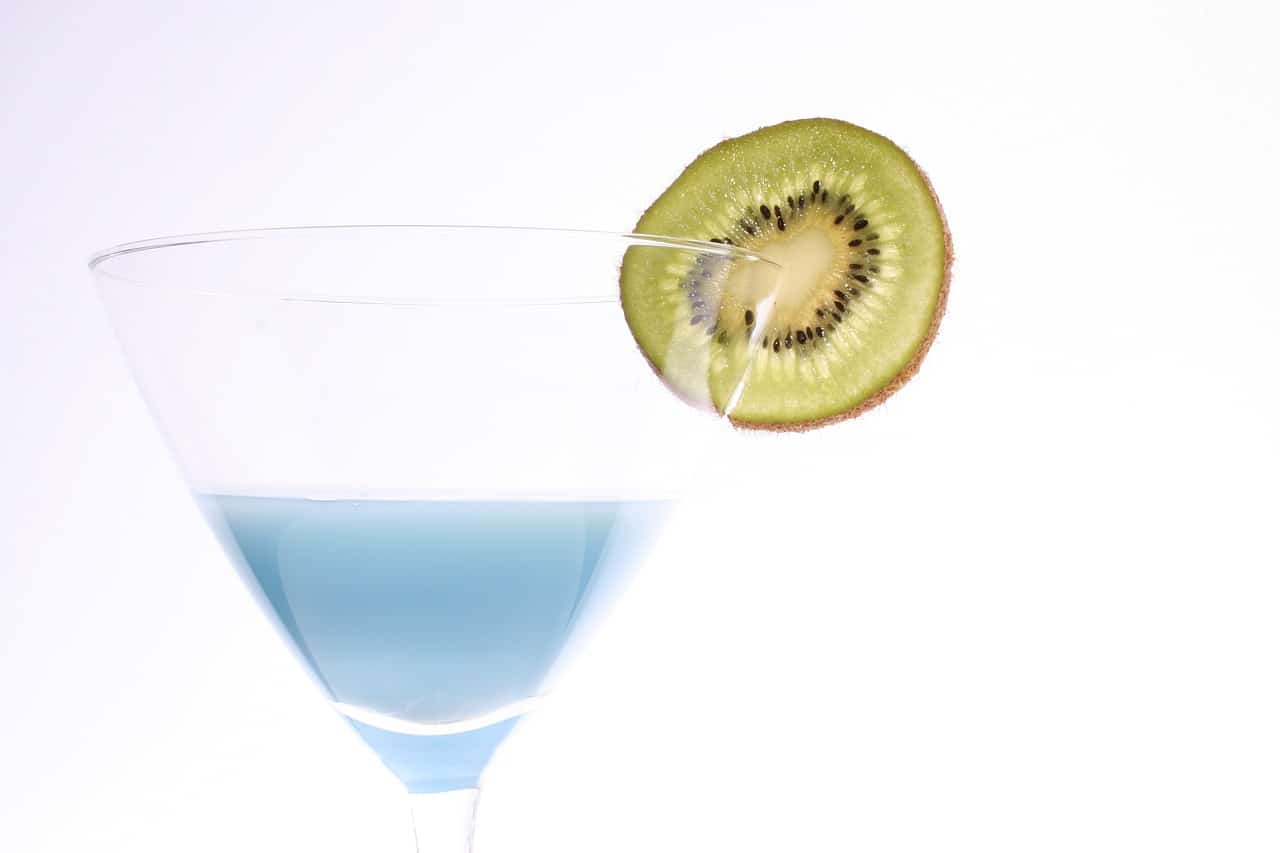 https://pixabay.com/en/cocktail-summer-party-alcohol-924351/